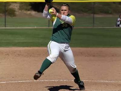 Brittany Rumfelt, 2011 Oregon Softball. Photo by Geoff Thurner, Copyright 2011.
