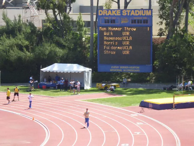 Walker's Pace: UCLA Dual Live Blog