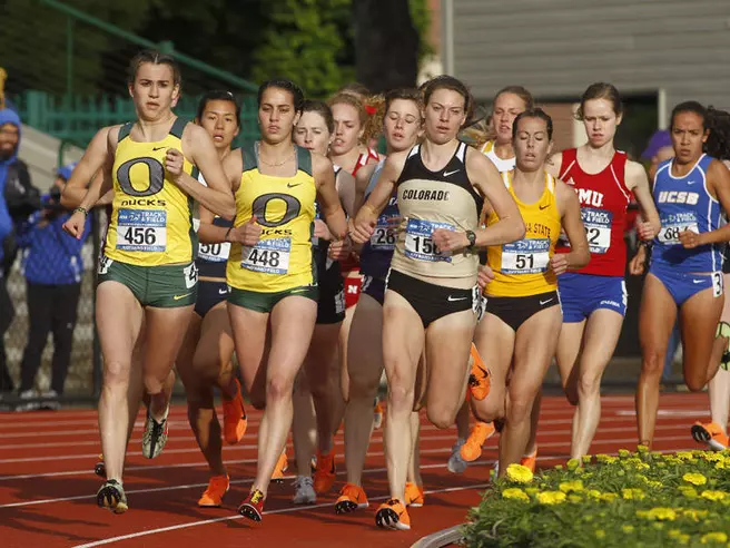 Walker's Pace: Women Leap to No. 1