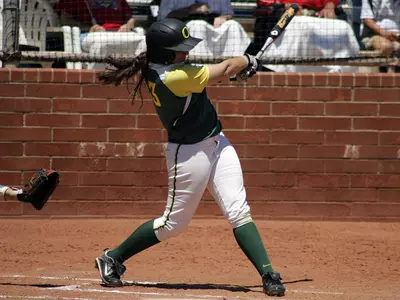 Kaitlin Vitek, 2011 Oregon Softball Photo by Geoff Thurner, Copyright 2011
