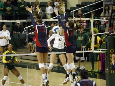 Alaina Bergsma, Oregon Volleyball 2010