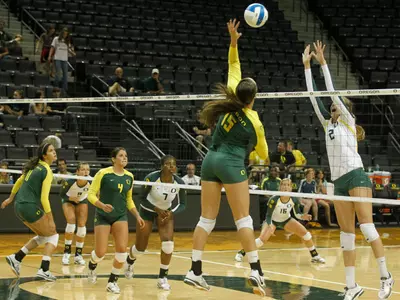 2011 Oregon Volleyball, Photo by Eric Evans, Copyright 2011.