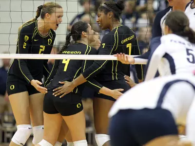 Alaina Bergsma, Lauren Plum, Ariana Williams
