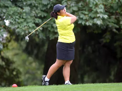 Cassy Isagawa, 2011 Oregon Women's Golf Photo by Geoff Thurner, Copyright 2011.