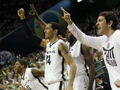 Oregon Bench, Oregon vs. UCLA