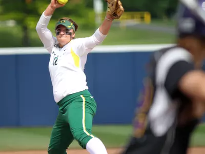 Jessica Moore, 2011 Oregon Softball, Photo by Geoff Thurner, Copyright 2011.
