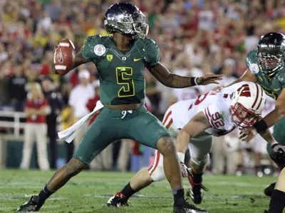Darron Thomas, 2012 Rose Bowl, Photo by Geoff Thurner, Copyright 2011.