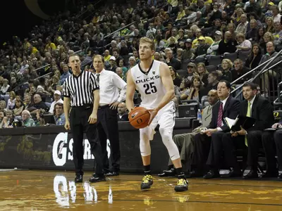 E.J. Singer, Men's Basketball 2013, Copyright Eric Evans 2013.