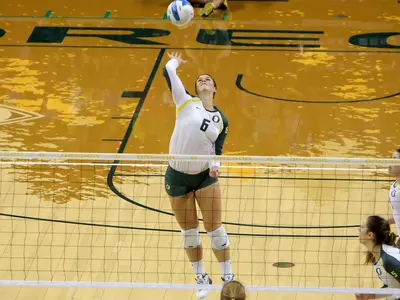 Liz Brenner, 2012 Oregon Volleyball, Photo by Ivar Vong, Copyright 2012.