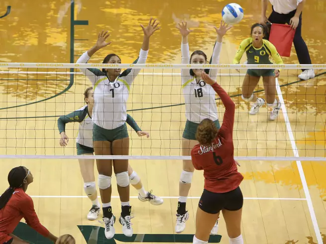 Ducks to Showcase Squad in Spring Scrimmages