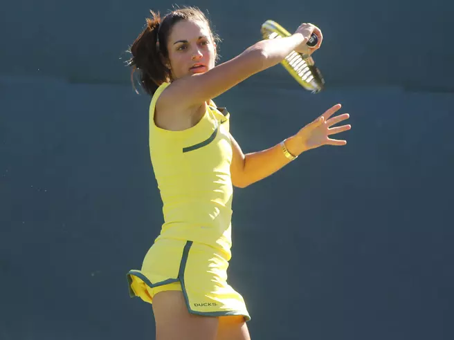 Ducks Hosts No. 9 Golden Bears