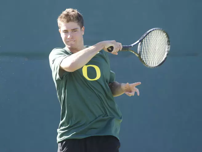 No. 68 Ducks Head North to Face No. 26 Huskies