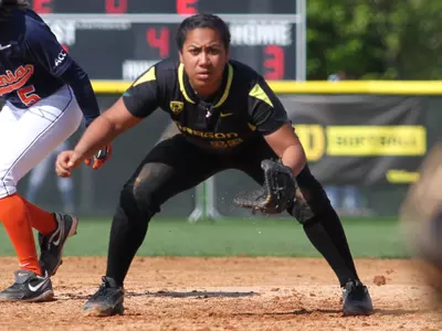 Kailee Cuico, 2012 Oregon Softball, Photo by Geoff Thurner, Copyright 2012.