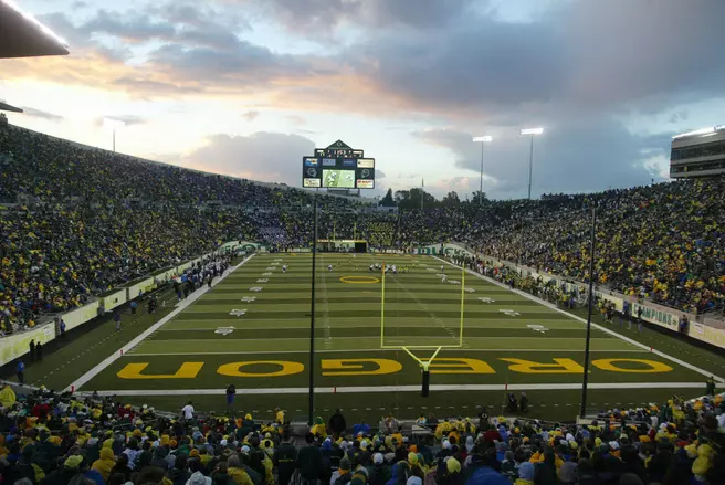 Record Amounts Donated to Food Bank From Oregon Spring Game