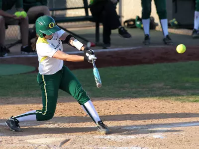 Alexa Peterson, 2012 Oregon Softball, Photo by Eric Evans, Copyright 2012.