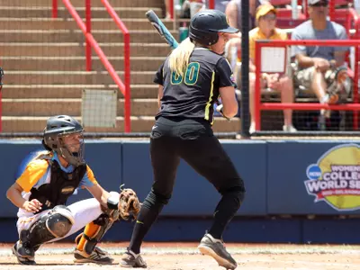 Samantha Pappas, World Series, Photo by Geoff Thurner, Copyright 2012.