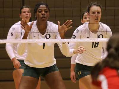 Liz Brenner, Ariana Williams, Martenne Bettendorf, 2012 Oregon Volleyball