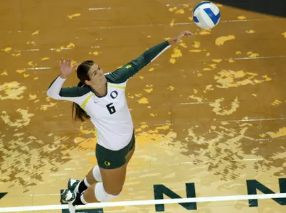 Liz Brenner, 2012 Oregon Volleyball, Photo by Eric Evans, Copyright 2012.