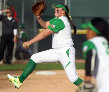 Cheridan Hawkins, 2013 Oregon Softball, Photo by: Geoff Thurner, Copyright 2013