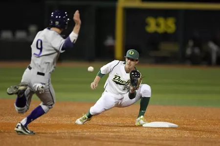 J.J. Altobelli. Baseball 2013, Oregon vs. Wash. Copyright 2013 Eric Evans.