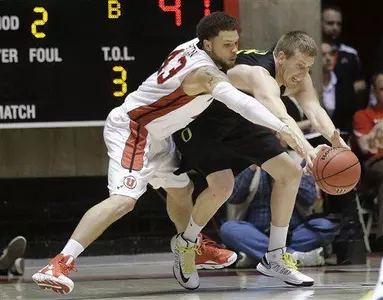 Utah's Cedric Martin (43) attempts a
