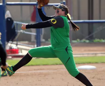 Cheridan Hawkins, 2013 Oregon Softball, Photo by Geoff Thurner, Copyright 2013.