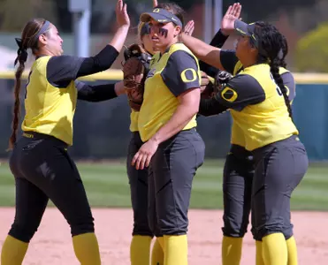 Cheridan Hawkins, 2013 Oregon Softball, Photo by Geoff Thurner, Copyright 2013