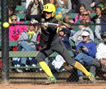 Courtney Ceo, 2013 Oregon Softball, Photo by: Geoff Thurner, Copyright 2013