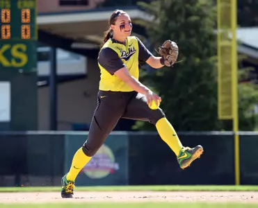 Jessica Moore, 2013 Oregon Softball, Photo by Eric Evans, Copyright 2013