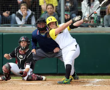 Alexa Peterson, 2013 Oregon Softball, Photo by Eric Evans, Copyright 2013