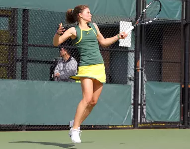 Lana Buttner, 2013 Oregon Tennis, Photo by Geoff Thurner, Copyright 2013