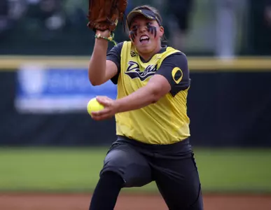 Cheridan Hawkins, 2013 Oregon Softball, Photo by: Mason Trinca, Copyright 2013