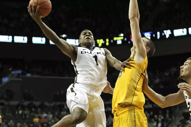 Spotlight on point guards Thursday as UO men host Bruins