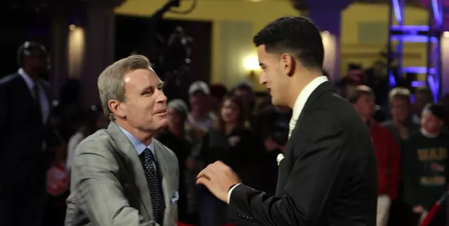 Mariota Wins Camp, Maxwell Awards