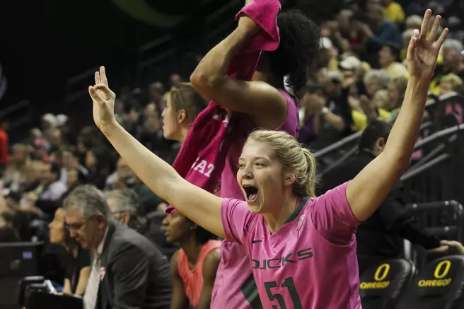 UO women head north looking for sweeps of Huskies, WSU