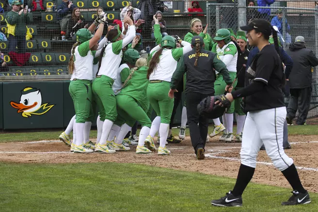 Ducks Host UCSB for Tuesday Doubleheader
