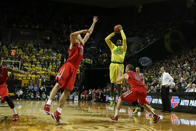 Emerging depth has UO equipped for Pac-12 Tournament run