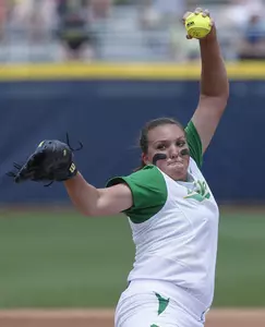 Oregon's Cheridan Hawkins pitches in the