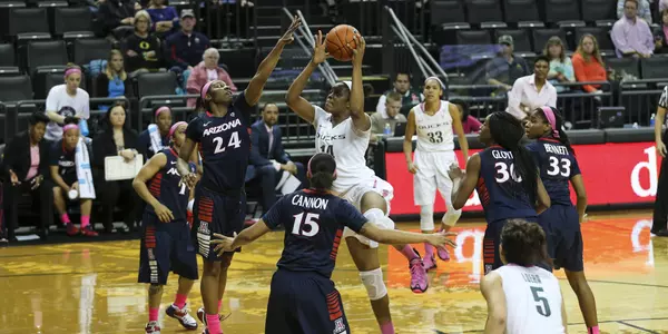 Jillian Alleyne Pink Game vs. Arizona 14-15