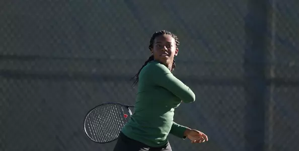 Nia Rose - Action - EE15