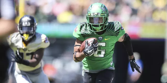 Nelson A Two-Way Star In Saturday's Spring Game