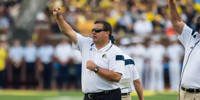 Hoke Puts New Face On UO Defense, Including 4-3 Front