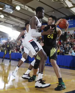 NCAA Basketball: Maui Invitational- UCONN v Oregon