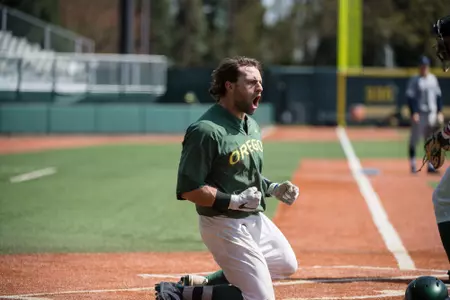 Ducks finish off sweep Image