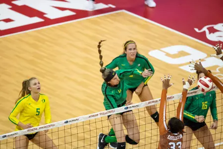 2018 Vert Challenge
Texas vs Oregon
Oregon Volleyball
Lincoln, Nebraska
Game Start Time: 3:30 PM
Game Date: August 24, 2018
Photo by Scott Bruhn/NU Communications