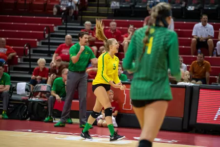 2018 Vert Challenge
Texas vs Oregon
Oregon Volleyball
Lincoln, Nebraska
Game Start Time: 3:30 PM
Game Date: August 24, 2018
Photo by Scott Bruhn/NU Communications