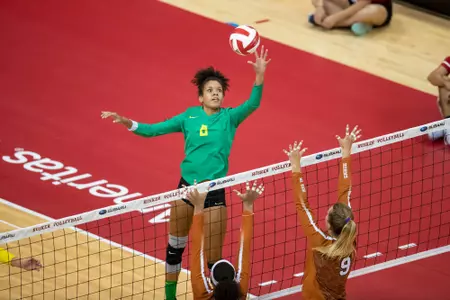 2018 Vert Challenge
Texas vs Oregon
Oregon Volleyball
Lincoln, Nebraska
Game Start Time: 3:30 PM
Game Date: August 24, 2018
Photo by Scott Bruhn/NU Communications