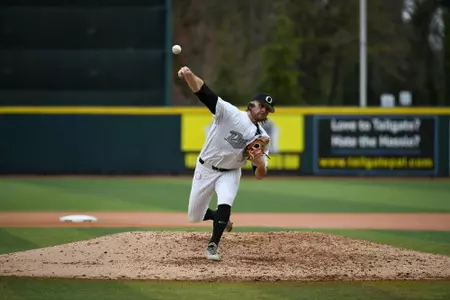 #baseball #sportsphotography #goducks #ducks