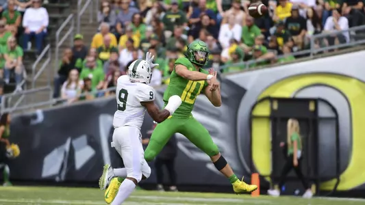 The Oregon Ducks take on the Portland State Vikings at Autzen Stadium in Eugene, Oregon on September 8, 2018 (Chris Poulsen / Eric Evans Photography)