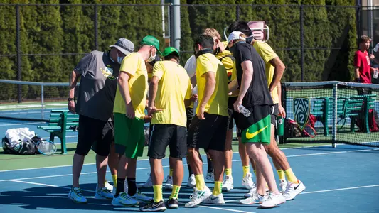 Team huddle vs Stanford_0416